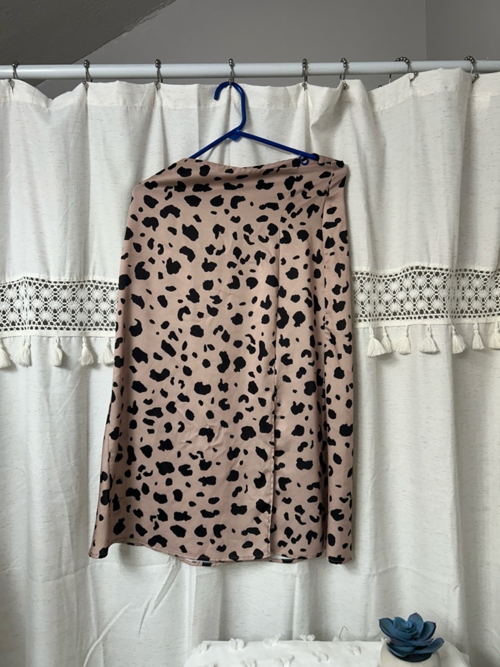 Classic Pink Leopard-Print Midi Skirt - Unbranded